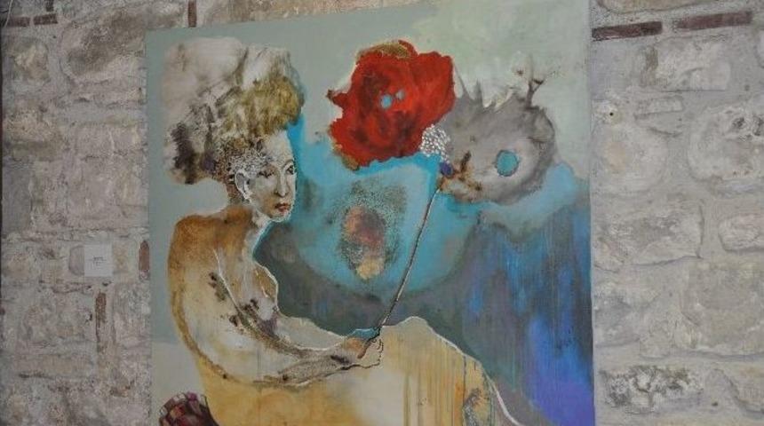 Kuşadası’nda "tabulara Karşı Sanat" Sergisi