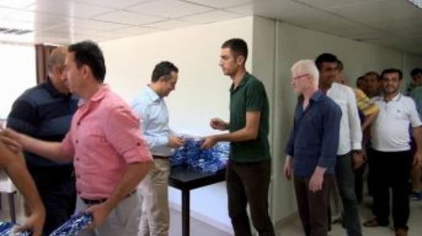 İl M&uuml;d&uuml;r&uuml; Duman Personelle Bayramlaştı