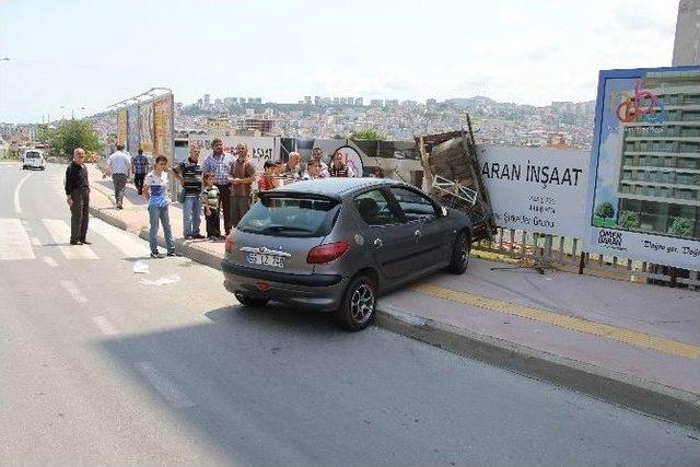 Otomobilin Çarptığı Hurdacı Yaralandı