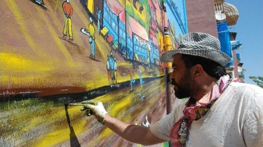 Okul Duvarlarından Sonra Trafolar Da Renklendi