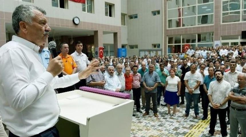 Başkan Zeydan Karalar, &Ccedil;alışanlarıyla Bayramlaştı