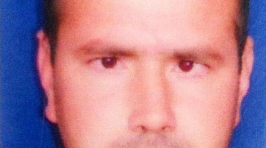 Kızını &Ouml;ld&uuml;r&uuml;p, Aynı T&uuml;fekle Intihar Etti