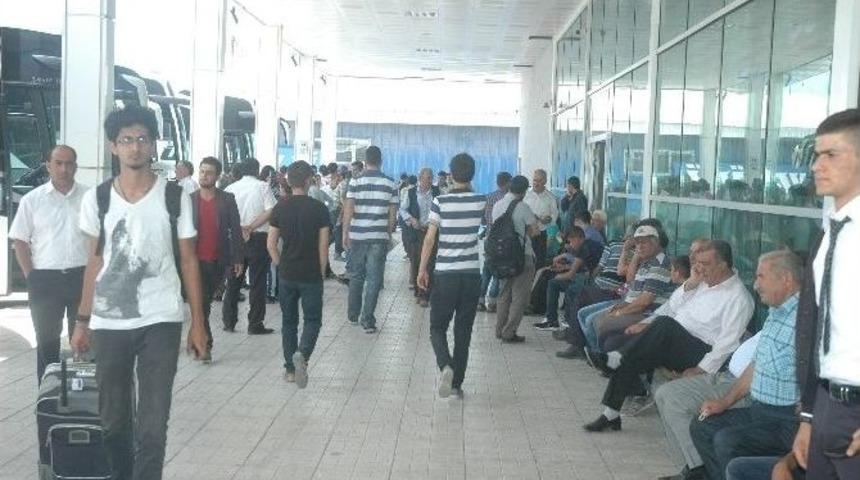 Van Otogarında Tek Y&ouml;nl&uuml; Yoğunluk