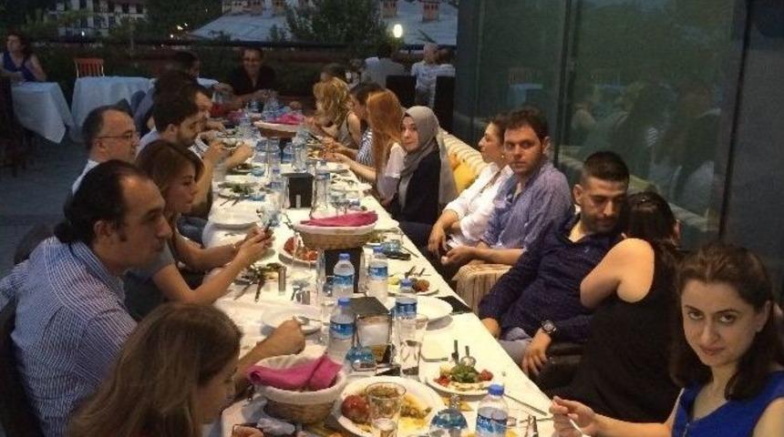 Sağlık Ve Basın Sekt&ouml;r&uuml; Mensupları İftarda Buluştu