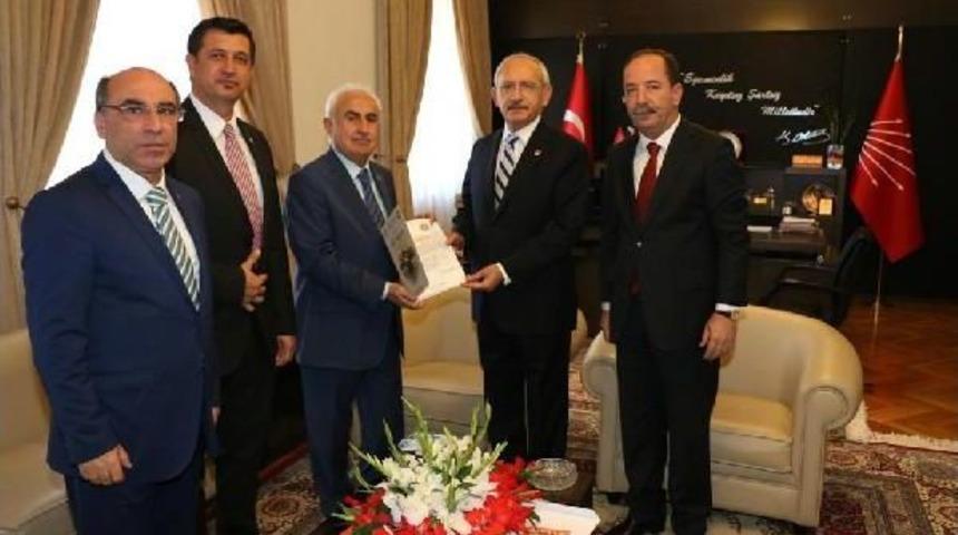 Cumhurbaşkanı Ve Kılı&ccedil;daroğlu'na Kırmızı Dipli Mumla Kırkpınar Daveti