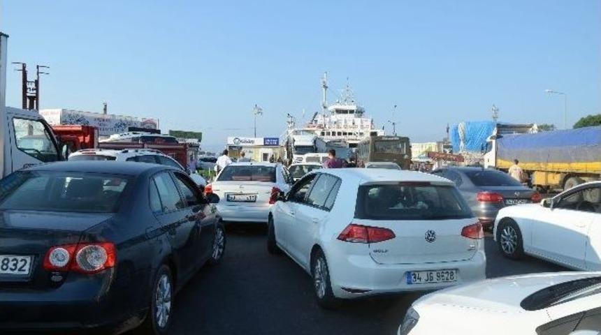 &Ccedil;anakkale&rsquo;de Bayram Yoğunluğu Başladı