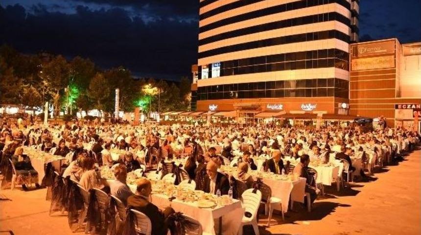 Kastamonu Belediyesi, Personeliyle İftarda Buluştu