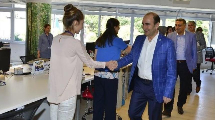 Yıldırım Belediye Başkanı İsmail Hakkı Edebali Belediye Çalışanları İle Bayramlaştı