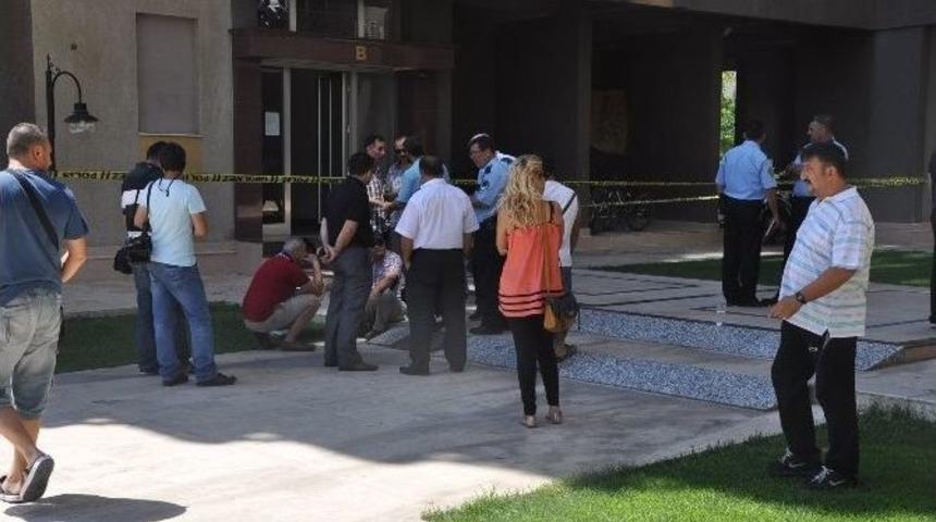 Beşinci Kattan &Ouml;l&uuml;me Atladı