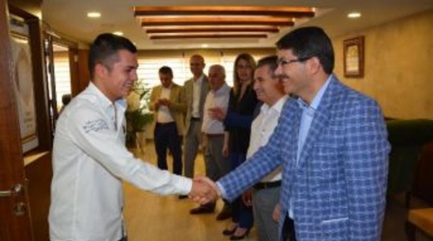 Başkan &Ccedil;elik Personeliyle Bayramlaştı