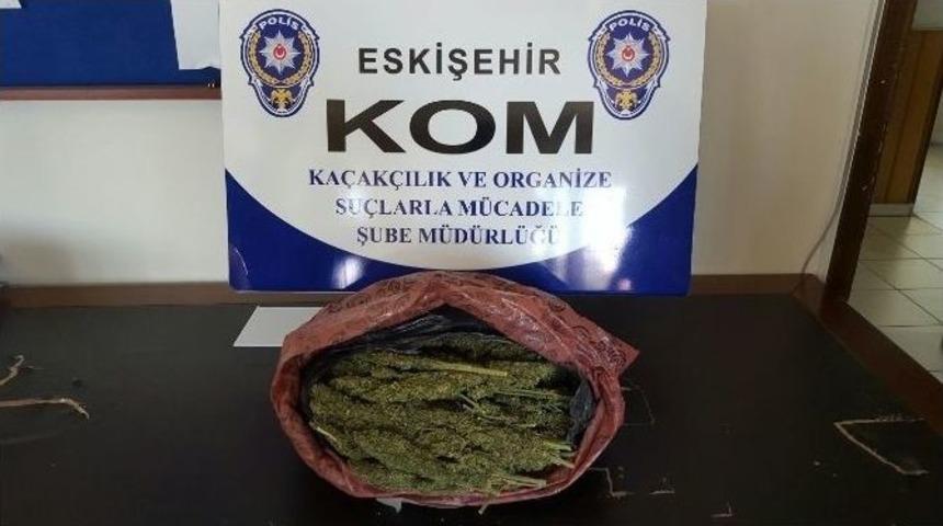 Yolcu Otob&uuml;s&uuml;ne Uyuşturucu Operasyonu