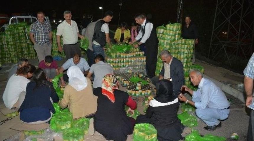 Hakkari&rsquo;de Muhta&ccedil; Ailelere Yardım
