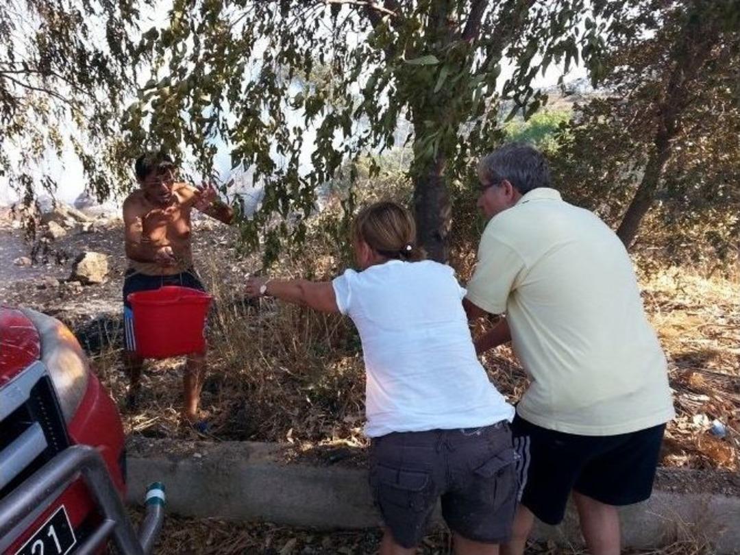 Bodrum&rsquo;da &Ccedil;ıkan Yangın L&uuml;ks Villalara Kadar İlerledi