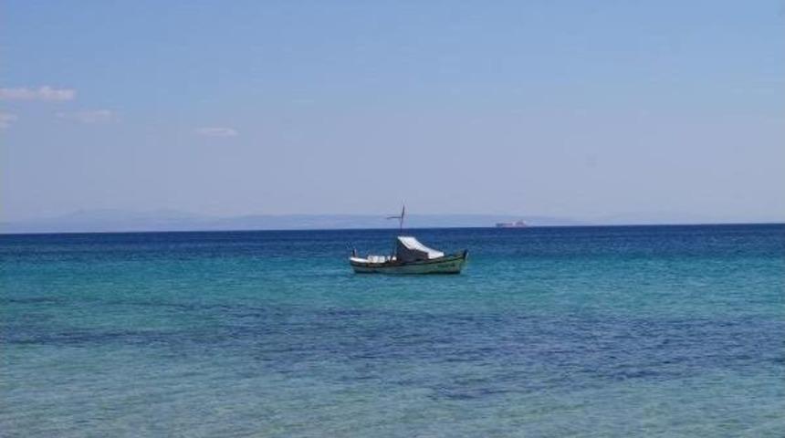 Balık&ccedil;ı Teknede &Ouml;l&uuml; Bulundu