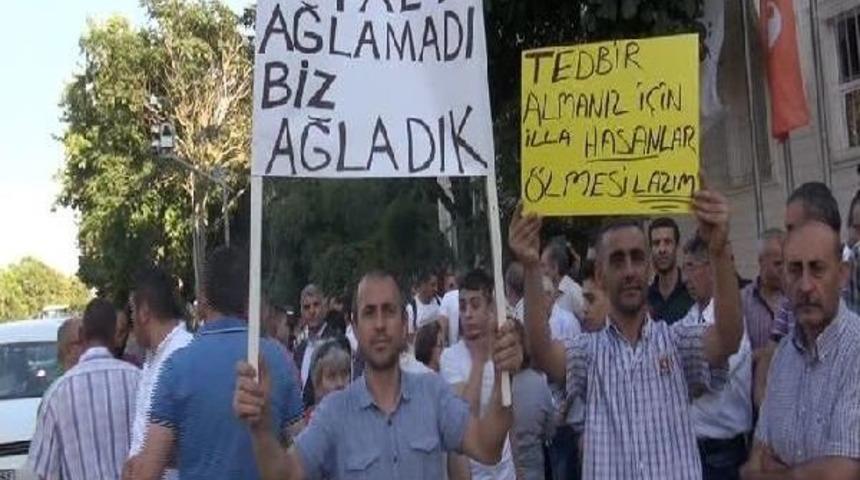 Bağdat Caddesi'nde "trafik Ter&ouml;r&uuml;ne Dur De" Eylemi