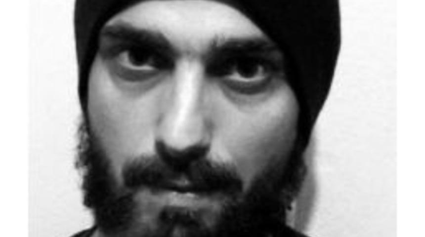 Odunlukta İntihar Etti