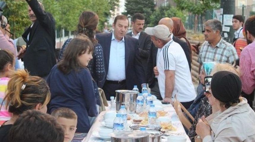 Esenyurt Yeni Bir Camiye Daha Kavuştu