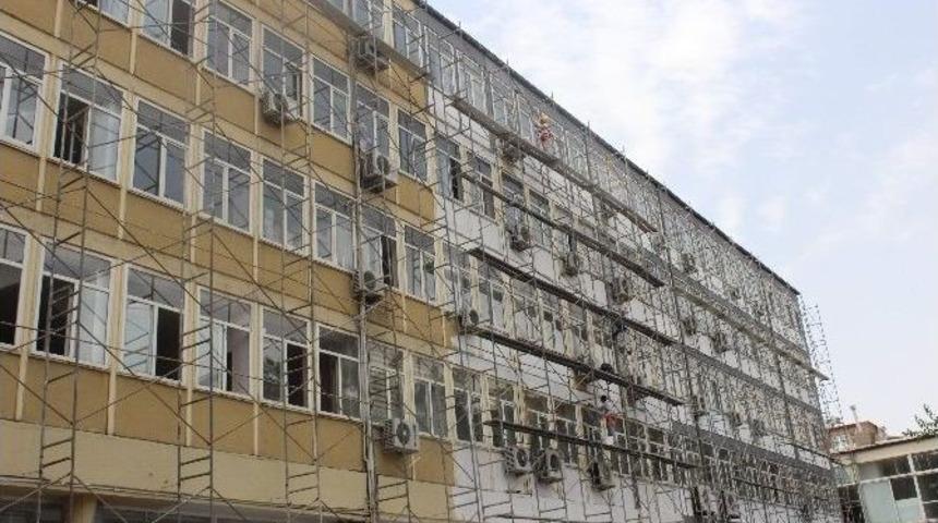 H&uuml;k&uuml;met Konağı Bakım Ve Onarımdan Ge&ccedil;iriliyor