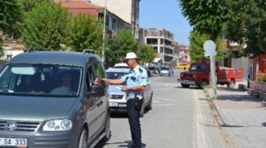 Kulu&rsquo;da Trafik Polisinden Broş&uuml;rl&uuml; Uyarı