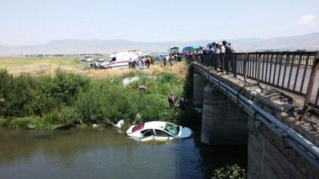 Otomobil Karasu Nehri'ne Uçtu: 6 Ölü