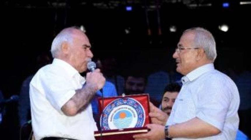 Mersin&rsquo;de Hafız İsmail Coşar&rsquo;dan İlahiler