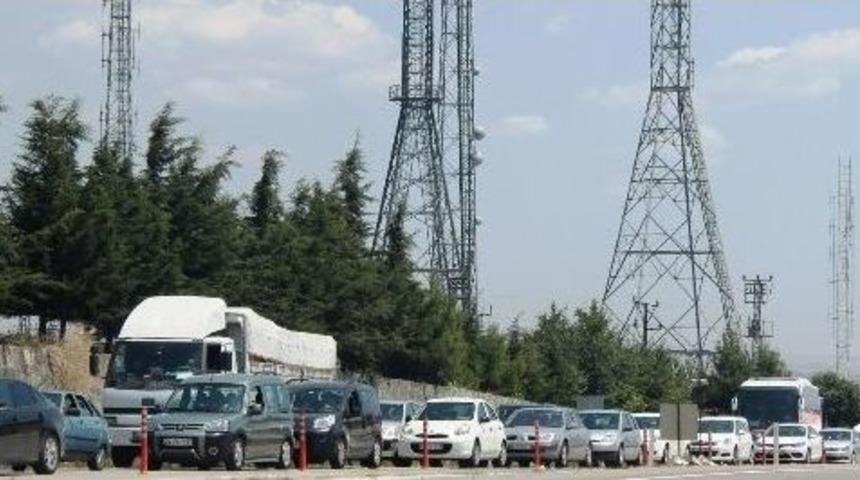 Tekirdağ&rsquo;da Kilometrelerce Ara&ccedil; Trafiği