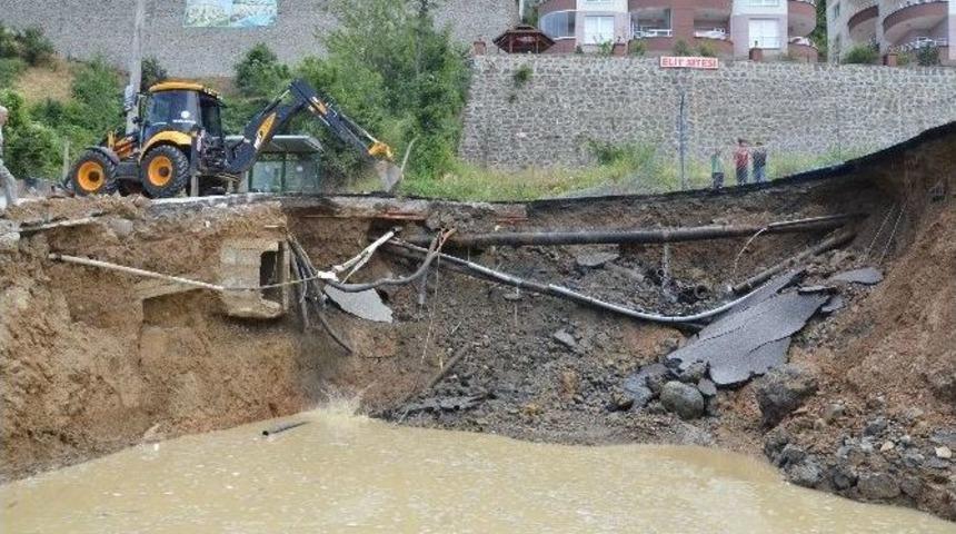 Karşıyaka, 1 Ve 2 Nolu Beşirli Mahallelerinde Zorunlu Su Kesintisi