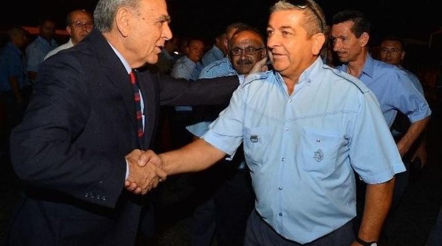 Kocaoğlu&rsquo;ndan Şafakta Bayramlaşma