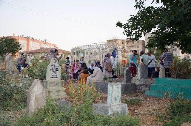 Silvan&rsquo;da Mezarlıklar Ziyaret Edildi 1