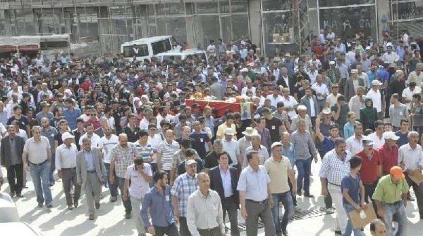 Ypg'li Maruf Yardımcı Yüksekova'da Toprağa Verildi
