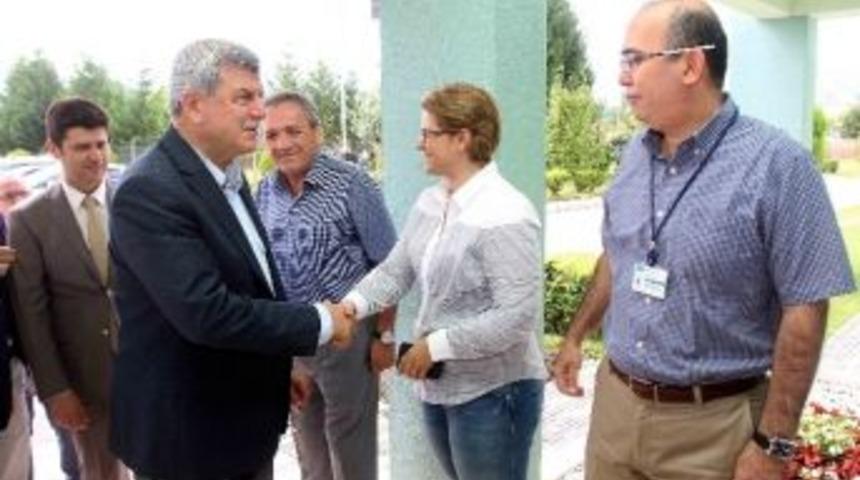 Başkan Karaosmanoğlu: "sizler En Hayati Hizmeti &Uuml;retiyorsunuz"