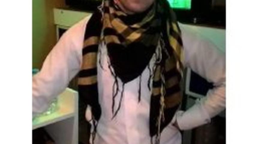 Bayrama Geldiği Memleketinde Otomobil Altında Kalarak &Ouml;ld&uuml;