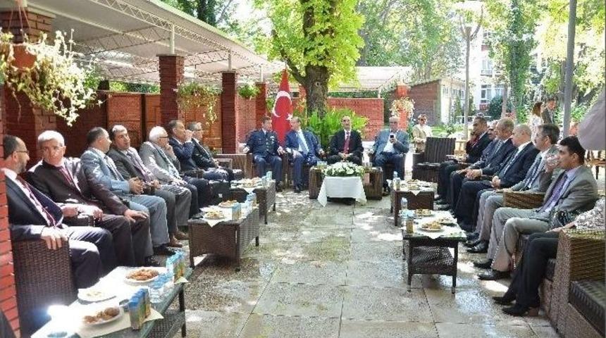 Eskişehir Protokol&uuml; Bayramlaştı