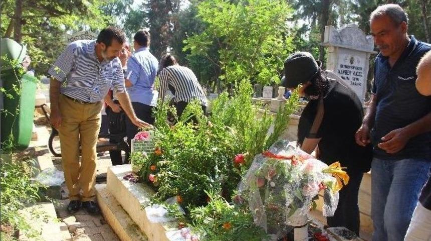 Aslan Ailesinin &lsquo;&ouml;zgecan&rsquo;sız İlk Bayramında H&uuml;z&uuml;n