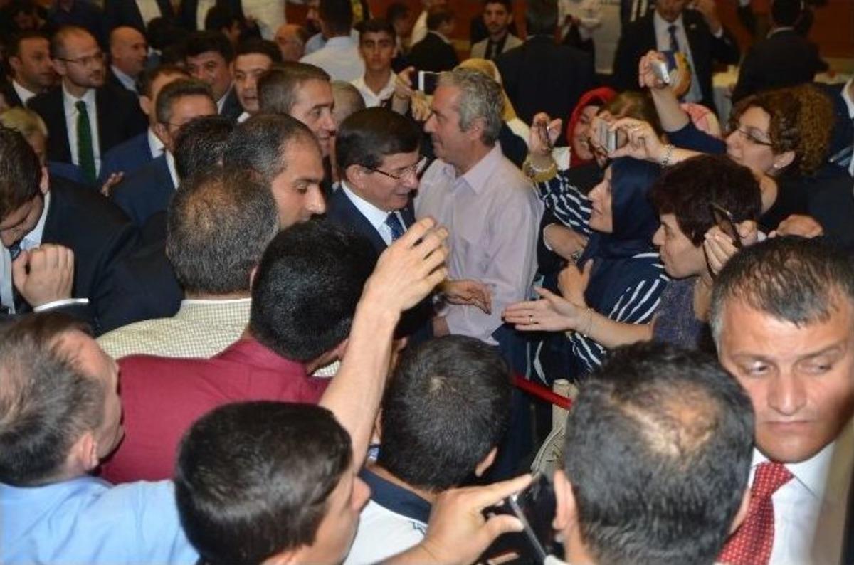 Başbakan Davutoğlu&rsquo;ndan Muhalefet Partilerine &Ccedil;ağrı