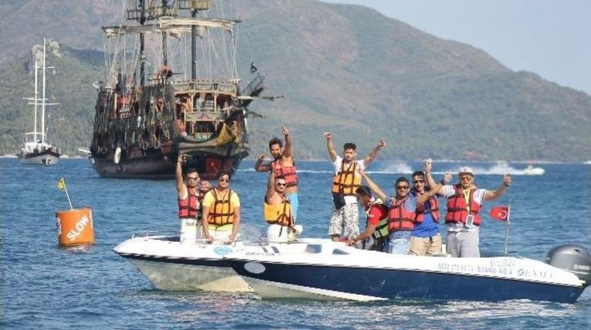 Marmaris Sahillerinde Bayram Hareketliliği Yaşanıyor