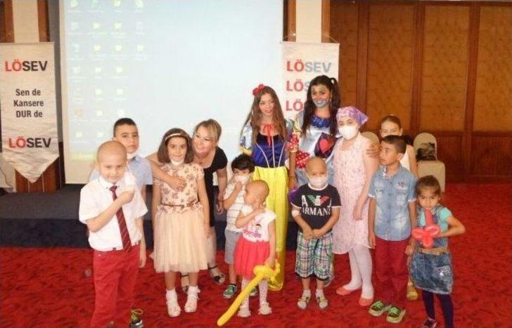 Lösemili Miniklerin Bayram Sevinci G2