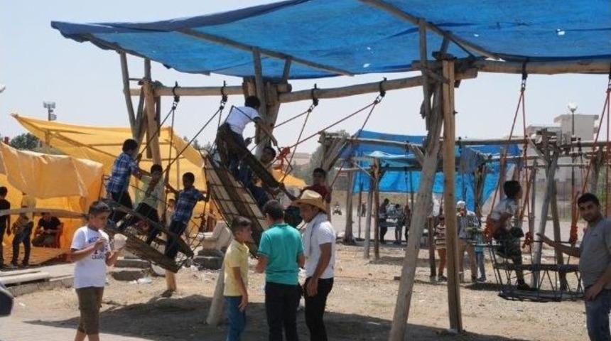 Cizreli &Ccedil;ocukların &rsquo;cıncilik&rsquo; Keyfi