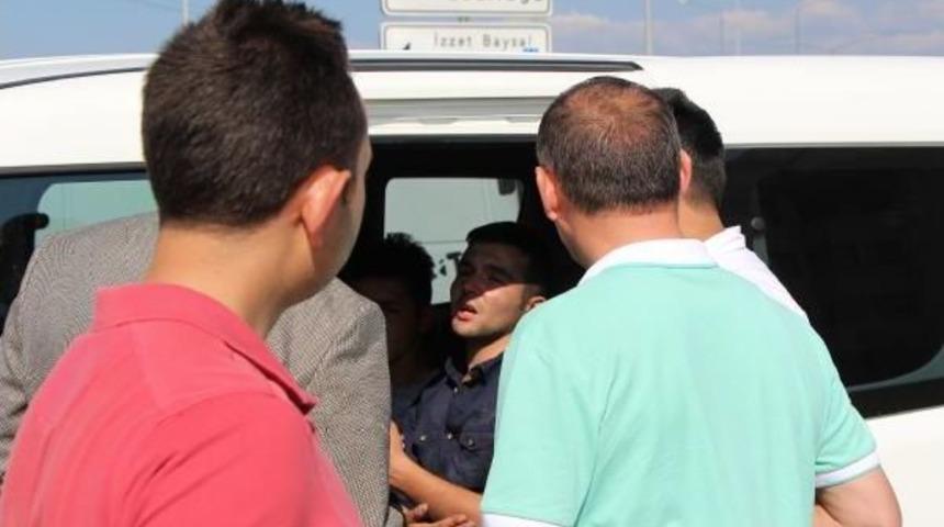 Ehliyetsiz S&uuml;r&uuml;c&uuml; Ortalığı Birbirine Kattı