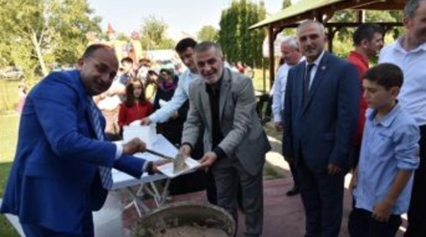 &Uuml;z&uuml;lmez&rsquo;in Bayramlaşma Turu