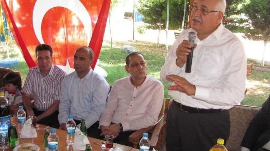 Milletvekili Erdoğan İle Başkan &Ouml;zdemir, Arabanlı Vatandaşlarla Bayramlaştı