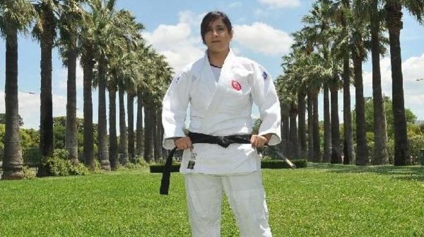 B&uuml;y&uuml;kşehir'in Engelli Judocusuna Fair Play &Ouml;d&uuml;l&uuml;