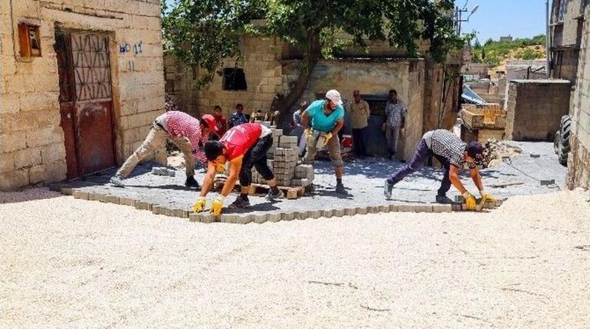 Bilekli &Ccedil;ocuklar İlk Defa Kilit Taşı &Uuml;zerinde Koşmaya Başladılar