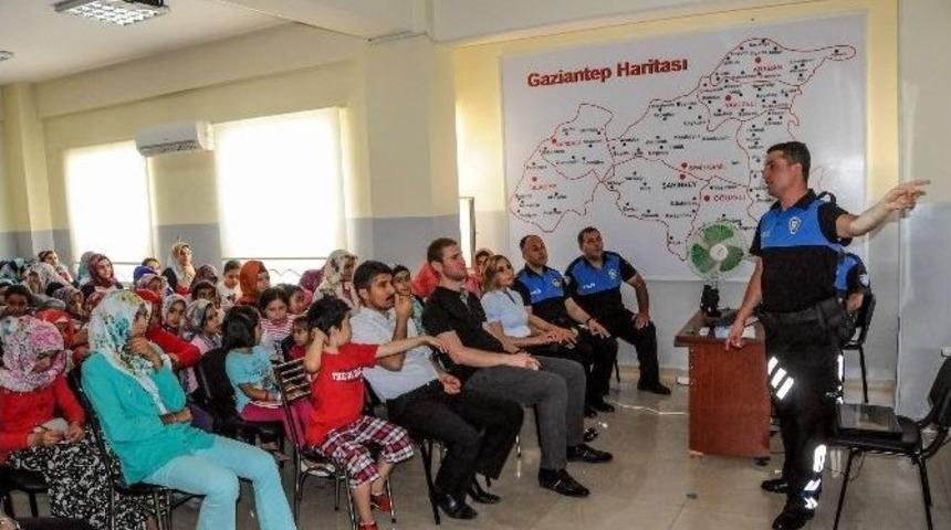 &lsquo;sanaldan Ger&ccedil;eğe G&uuml;venle Bağlan&rsquo; Projesi