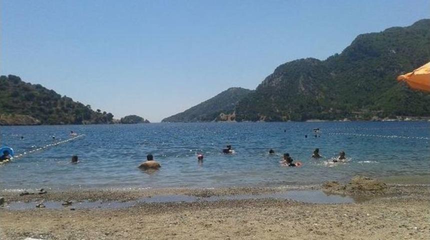 Marmaris&rsquo;te Denize Giren Bir Kişi Boğuldu