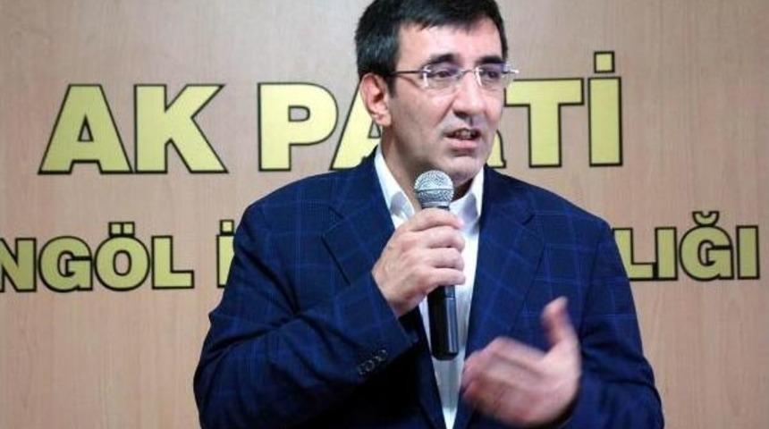 Bakan Yılmaz: Hem Silah, Hem Siyaset Olmaz
