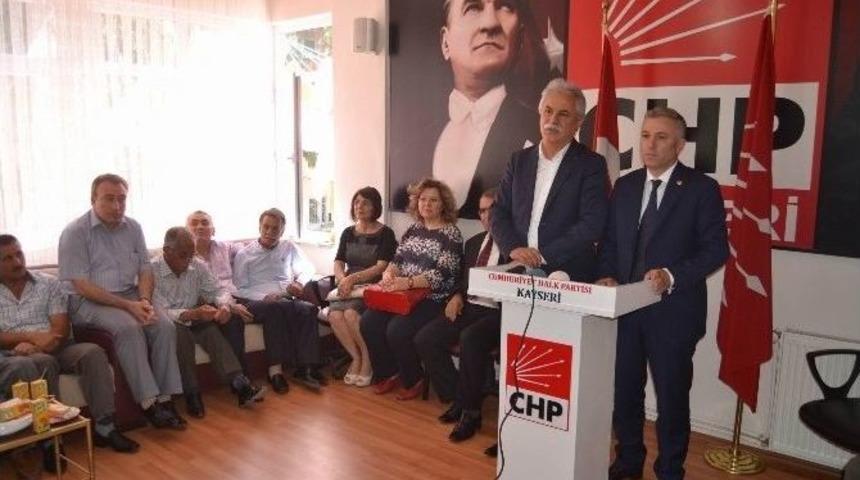 Chp&rsquo;de Coşkulu Bayramlaşma