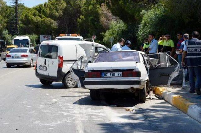 3 Yaşındaki Çocuk Kazada Öldü, 9 Kişi Yaralandı