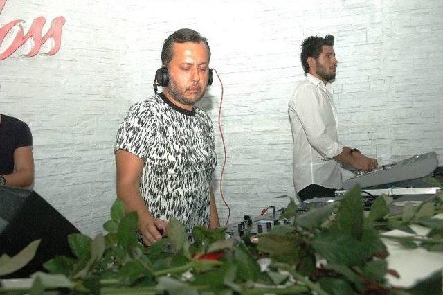 Dj Ozan Çolakoğlu İle Bayram Coşkusu