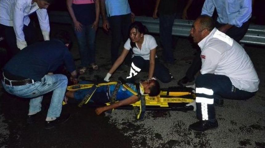 Malatya-elazığ Karayolunda Kaza: 1 &Ouml;l&uuml;, 4 Yaralı